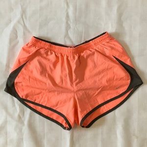 Nike Dri-Fit Short Size M
